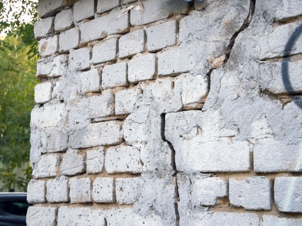 Cracked Brick Wall Repair in Gastonia